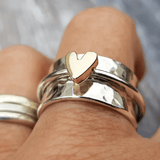 Rike | Bague avec motif en forme de cœur