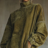 Gabrielle | Robe en Suédine à Col Montant et Franges