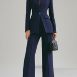 Dominique™ — Tailleur pantalon bleu nuit intemporel