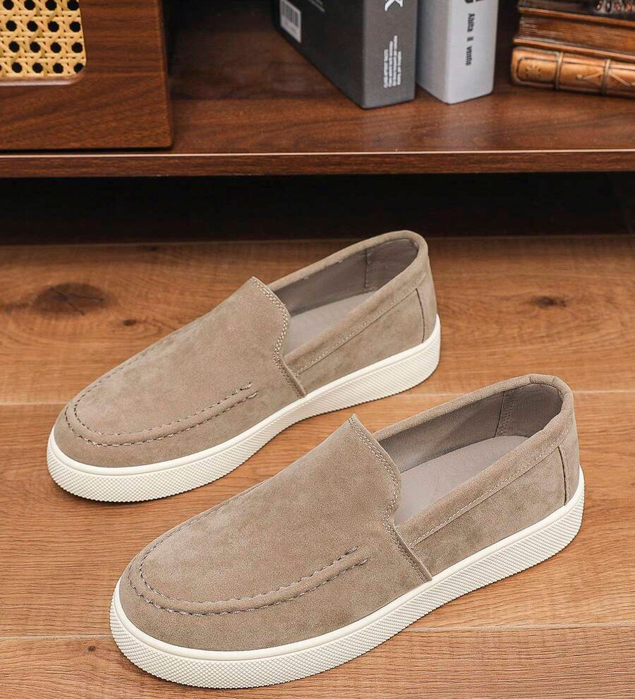 Chaussures homme à enfiler style mocassin