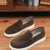 Chaussures homme à enfiler style mocassin