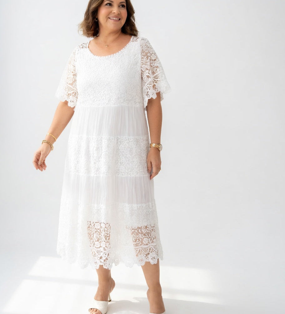 Clarisse™ — Robe midi élégante à dentelle délicate