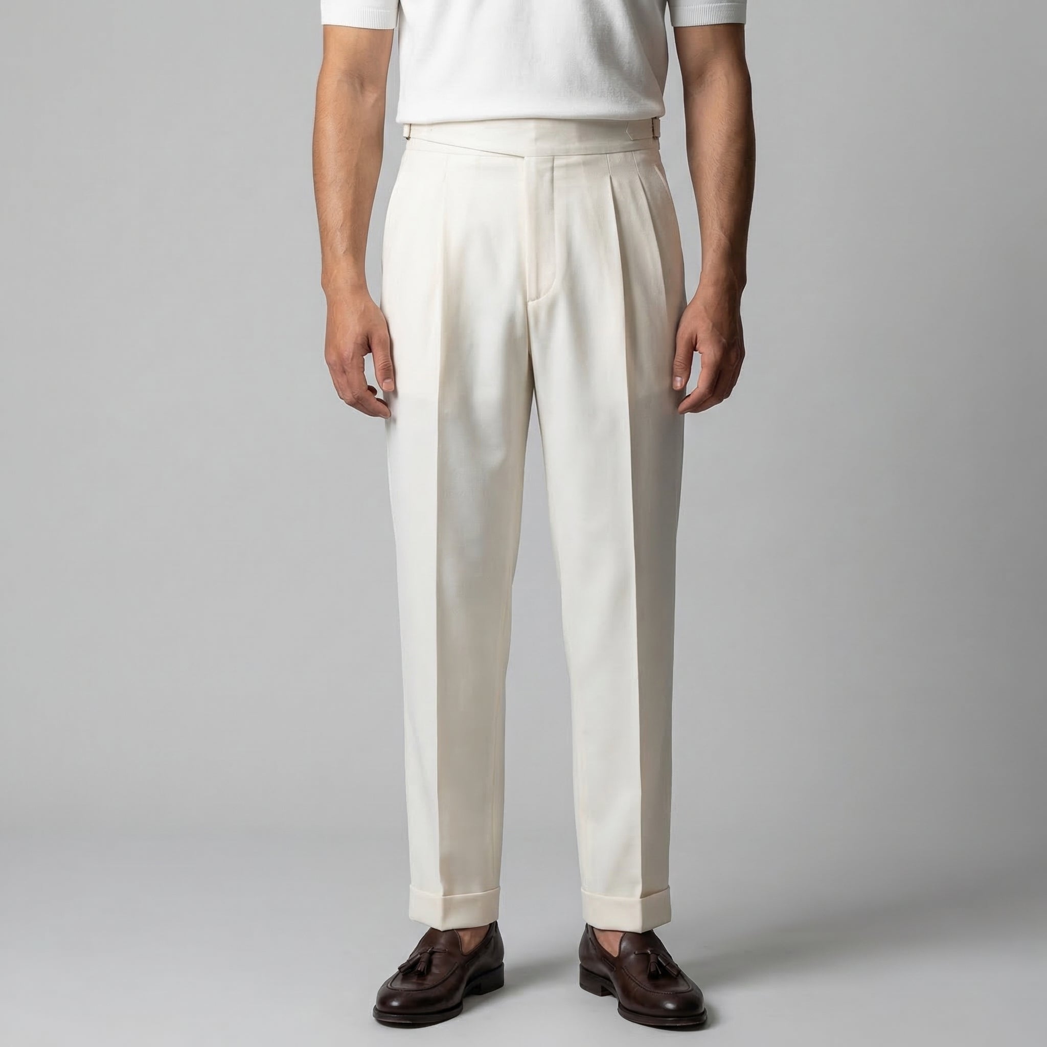 Pantalon homme à plis ajustable