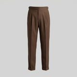 Pantalon homme à plis ajustable