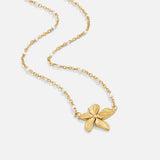 Collier Élégant en Or Couleur avec Fleurs
